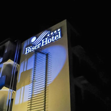 Biser Hotel Derventa Exterior foto