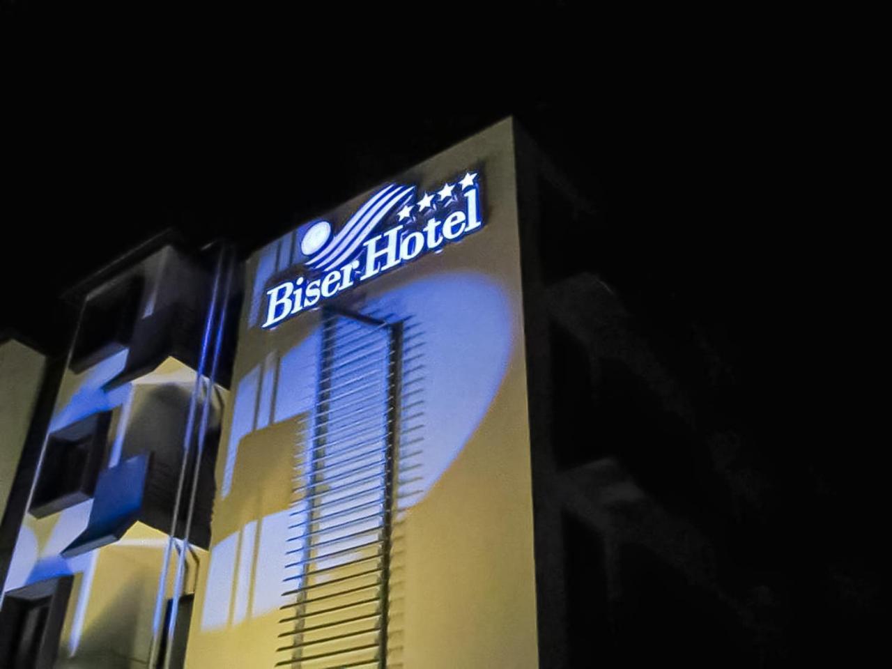 Biser Hotel Derventa Exterior foto